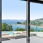Villa Seaview Filip - *