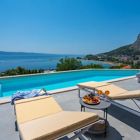 Βίλα Seaview Filip - *
